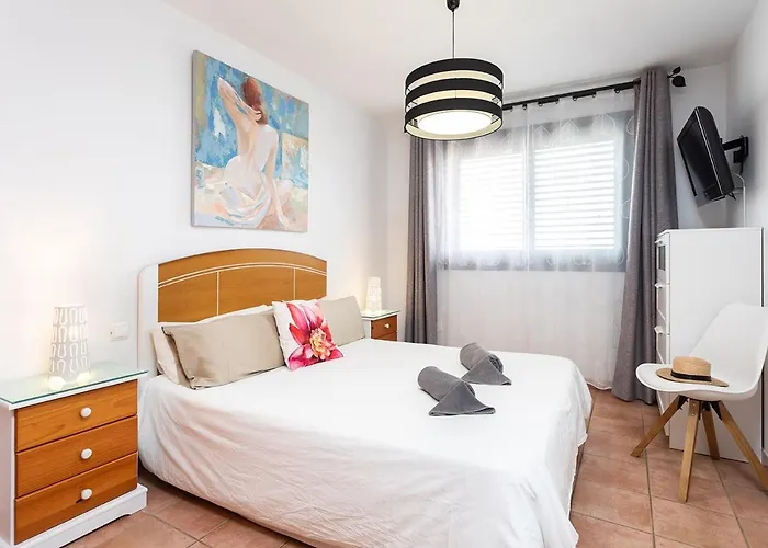 Sea View Paraiso Ii By Sunkeyrents Apartment